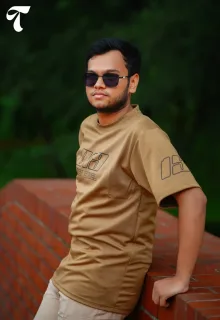 Toper Premium Graphic T-Shirt